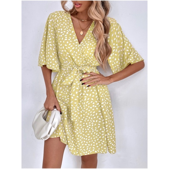 Boho Yellow Leopard Print Butterfly Sleeve Mini Dress - Picture 4 of 5
